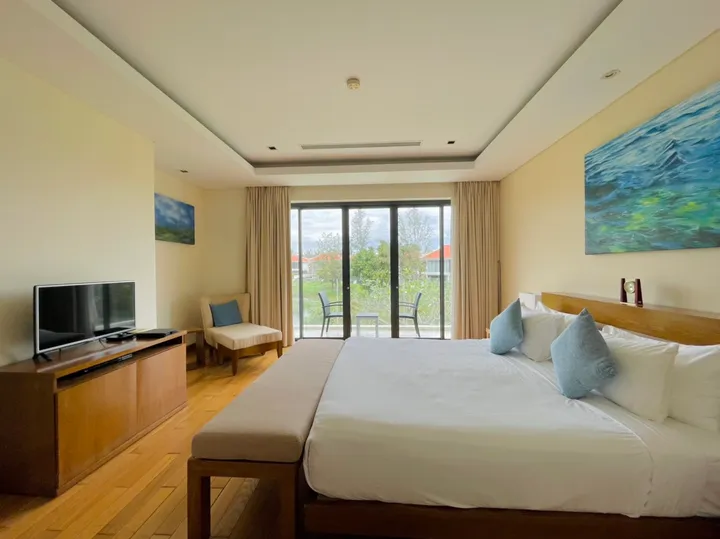 Biệt thự Biển Ocean Villa Đà Nẵng - Sở hữu lâu dài - 2 PN - Sân Vườn Rộng Rãi